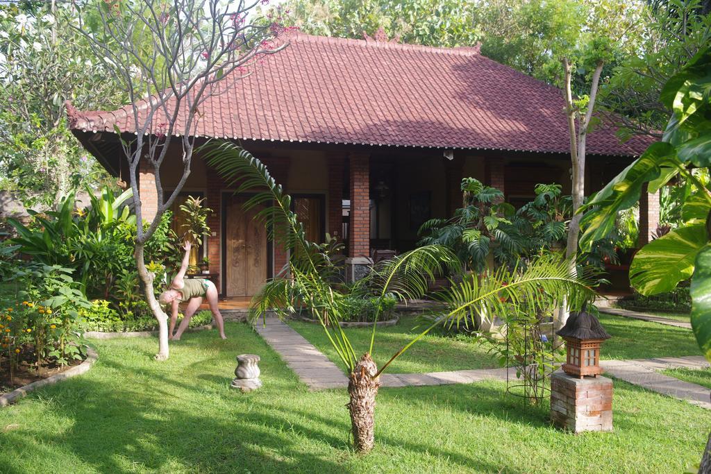 מלון Pemuteran Tirta Sari Bungalow מראה חיצוני תמונה